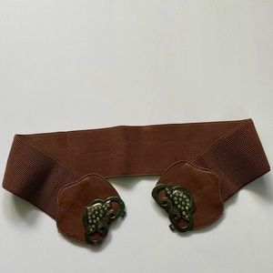 Stretchable brown belt with crystals